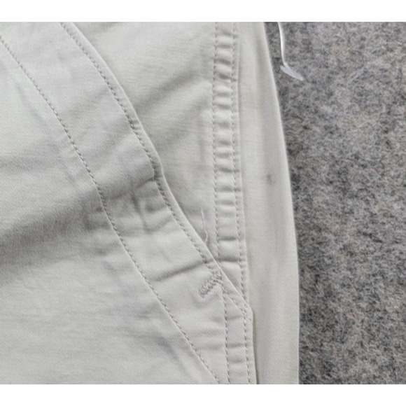 Levis Pants Womens 33 Tan Beige Straight Leg Casual Utility Chino NWT - Picture 4 of 16